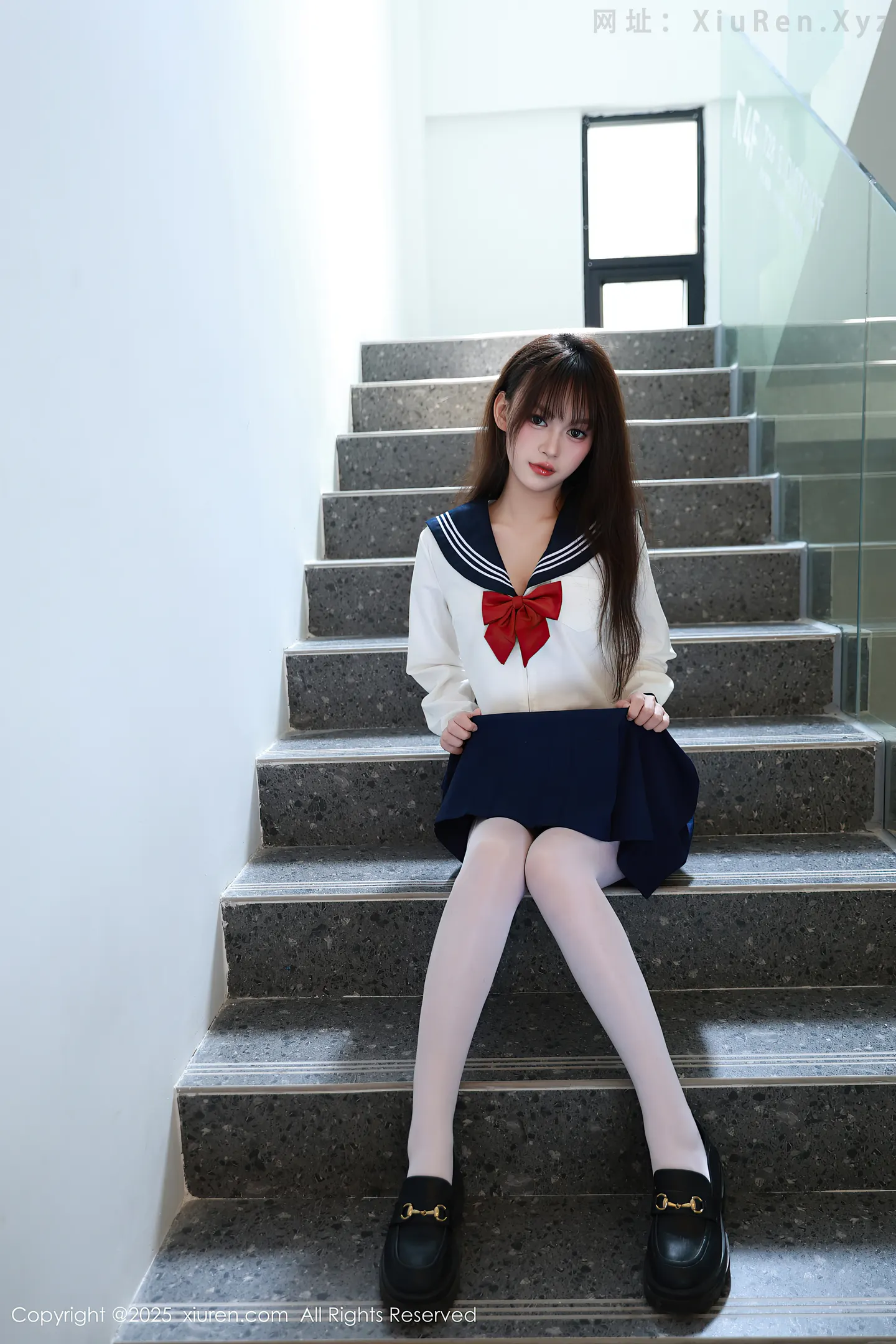 图片[5]-[XiuRen秀人网] VOL.10458 新人模特糯咪性感JK制服配超薄白丝袜秀曼妙身姿撩人诱惑写真88P-秀人网官方网站